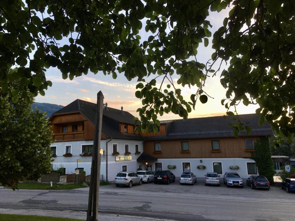 Gasthof Grabenwirt Irdning Exterior photo
